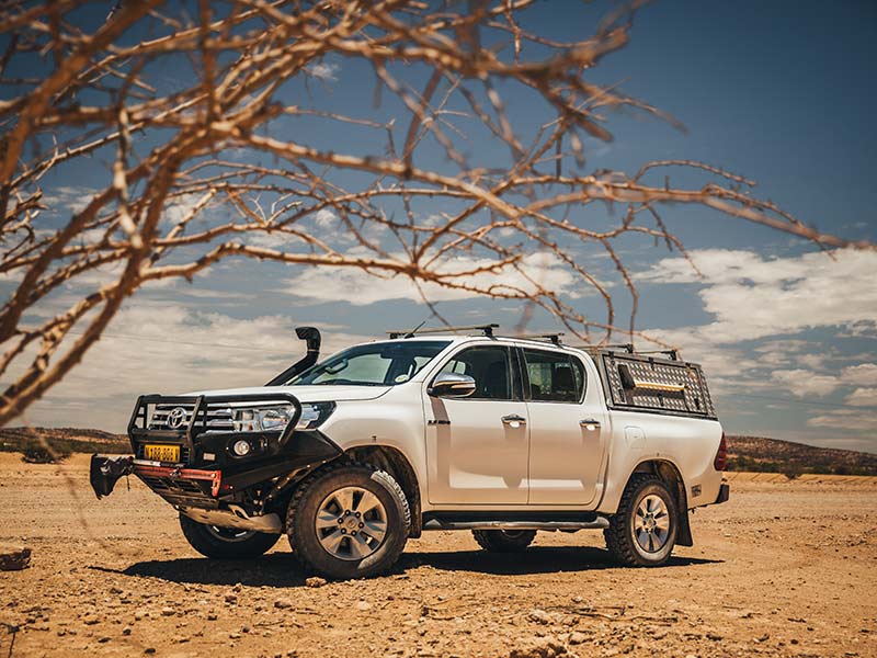 Autovermietung-Namibia-4×4-Geländewagen ohne Campingausrüstung